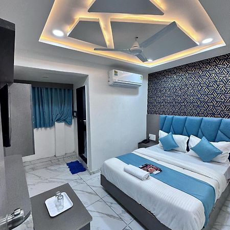 Hotel The Pacific Ahmedabad Airport Екстериор снимка
